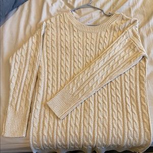 Beautiful Braid Pattern Open-Back Sweater